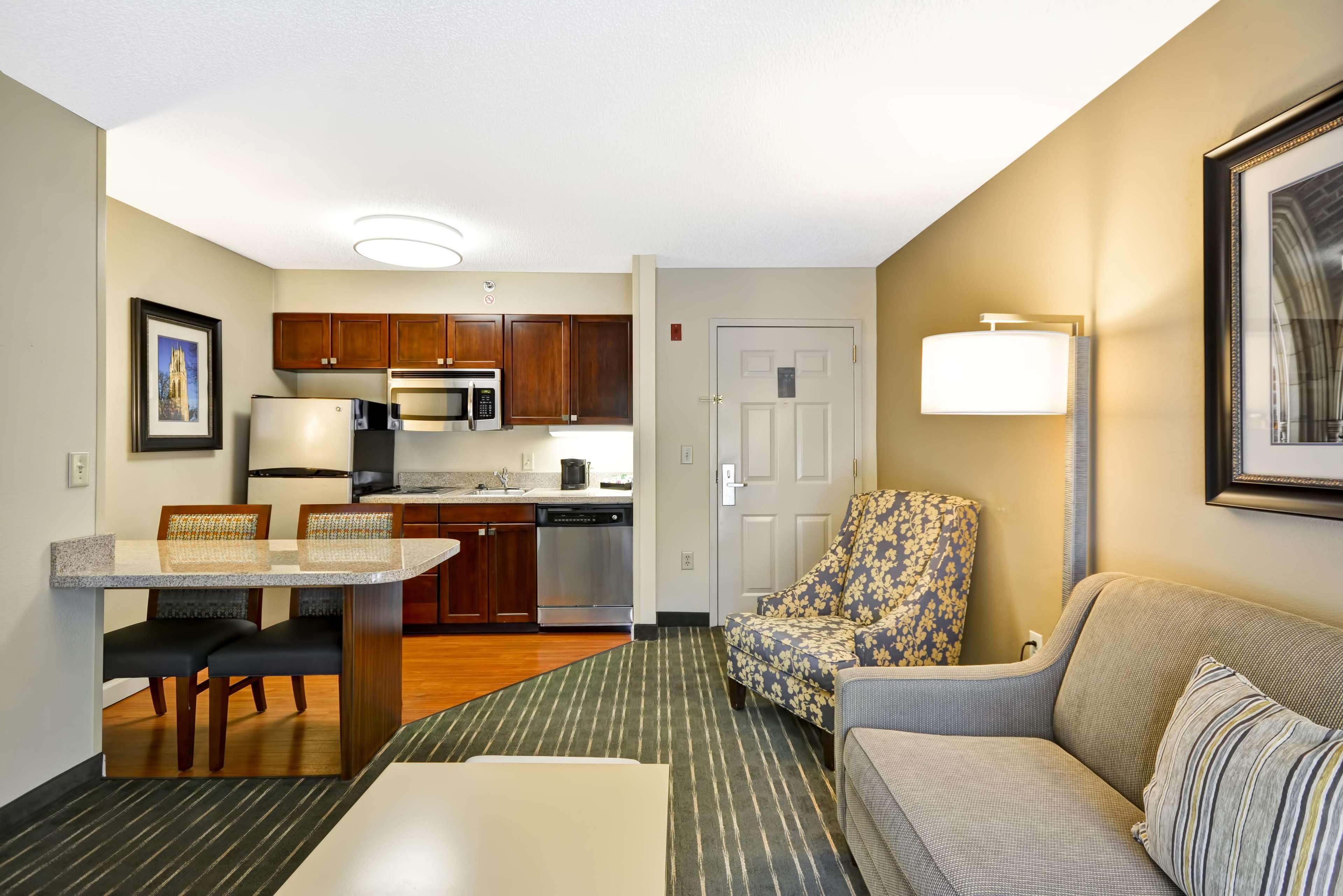 Homewood Suites Durham-Chapel Hill I-40 Exteriör bild